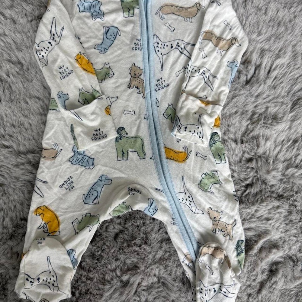 Bamboo Huggies Baby Onesie Sleeper Footed Pajamas Cartoon Dogs & Bones Size NB